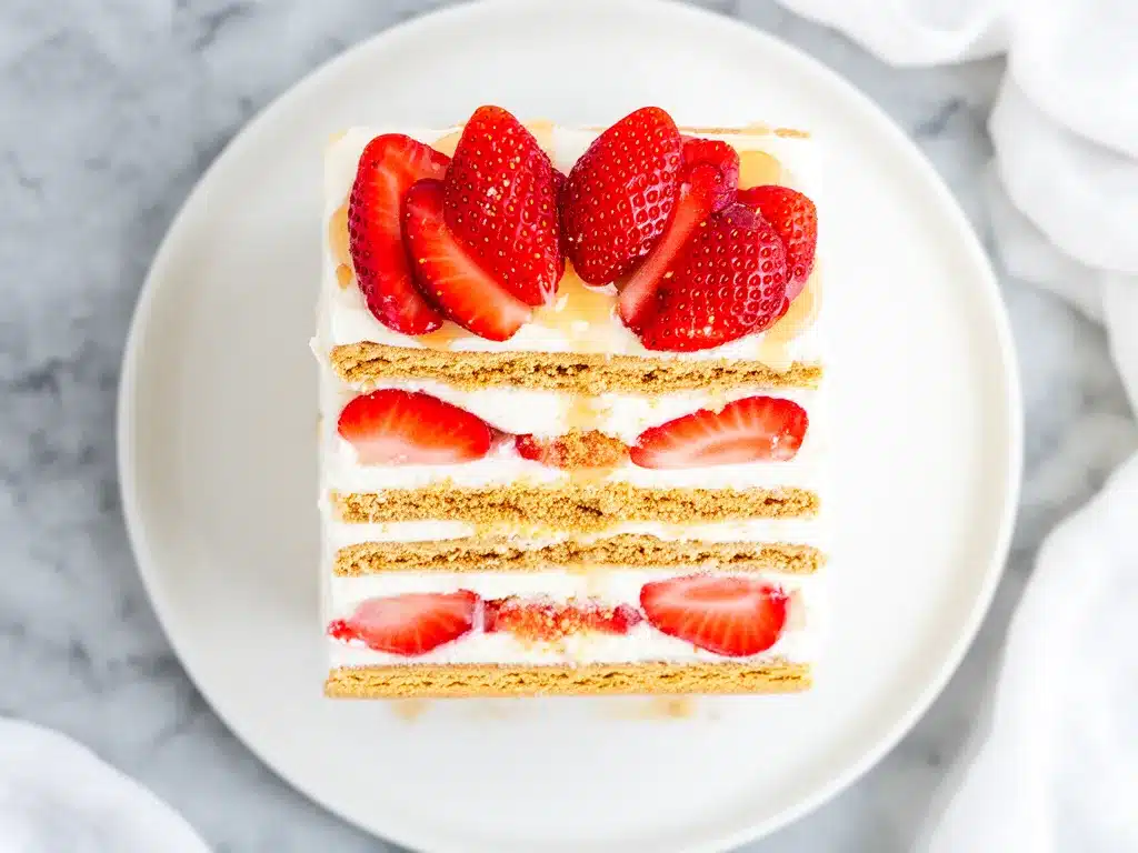 Labor Day No-Bake Strawberry Icebox Cake: 5-Ingredient Summer Dessert 4 no-bake strawberry icebox cake preparation steps